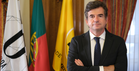 Novo diretor da FMUL quer projetar Investigação Clínica “mais além”